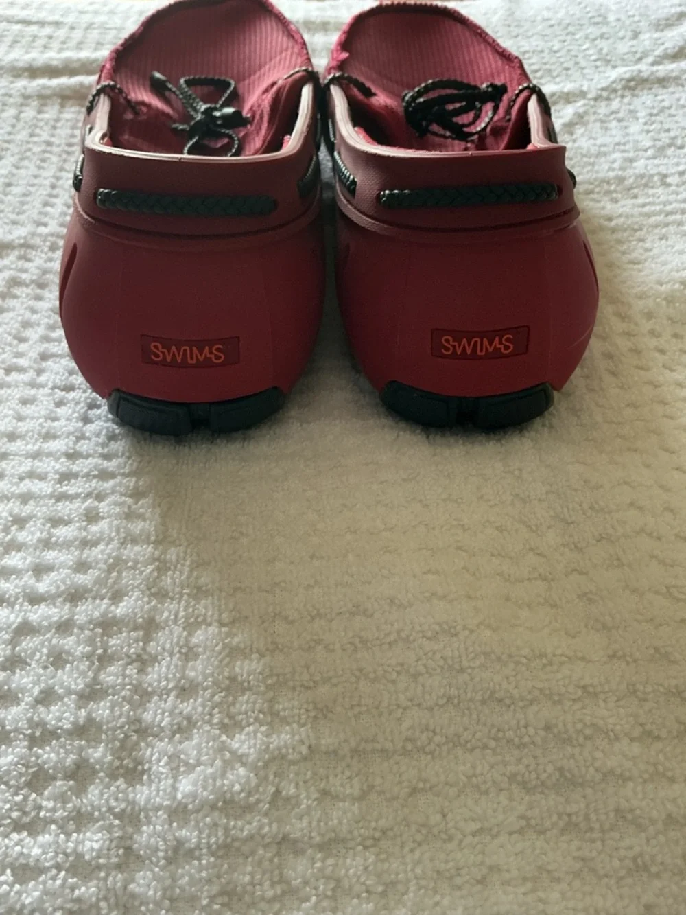 Swims classic boat